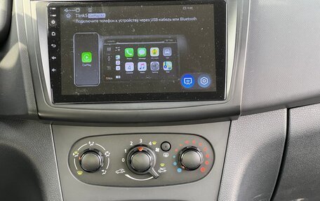 Renault Logan II, 2017 год, 690 000 рублей, 16 фотография
