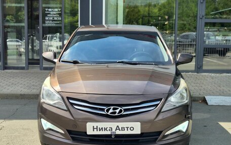 Hyundai Solaris II рестайлинг, 2015 год, 950 000 рублей, 2 фотография