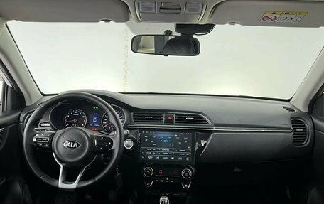 KIA Rio IV, 2017 год, 1 200 000 рублей, 10 фотография
