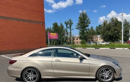 Mercedes-Benz E-Класс, 2015 год, 2 750 000 рублей, 4 фотография