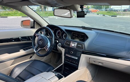 Mercedes-Benz E-Класс, 2015 год, 2 750 000 рублей, 17 фотография
