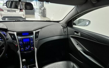Hyundai Sonata VI, 2011 год, 796 000 рублей, 25 фотография