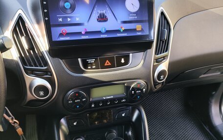 Hyundai ix35 I рестайлинг, 2011 год, 1 420 000 рублей, 4 фотография