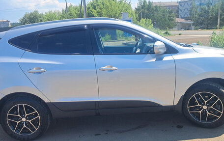 Hyundai ix35 I рестайлинг, 2011 год, 1 420 000 рублей, 24 фотография