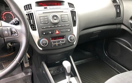 KIA cee'd I рестайлинг, 2010 год, 599 999 рублей, 12 фотография