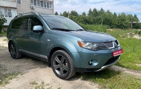 Mitsubishi Outlander III рестайлинг 3, 2007 год, 890 000 рублей, 1 фотография