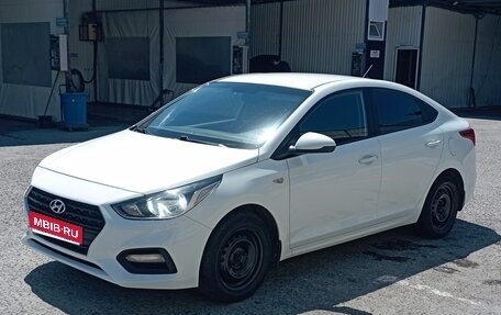 Hyundai Solaris II рестайлинг, 2017 год, 837 000 рублей, 1 фотография