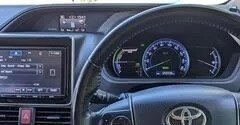Toyota Voxy III, 2014 год, 1 750 000 рублей, 7 фотография