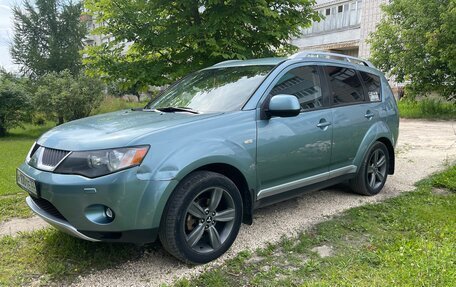 Mitsubishi Outlander III рестайлинг 3, 2007 год, 890 000 рублей, 4 фотография