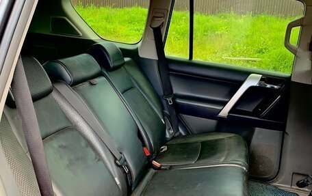 Toyota Land Cruiser Prado 150 рестайлинг 2, 2012 год, 2 650 000 рублей, 15 фотография
