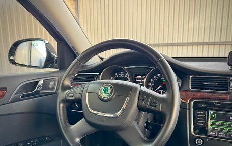 Skoda Superb III рестайлинг, 2012 год, 1 750 000 рублей, 24 фотография