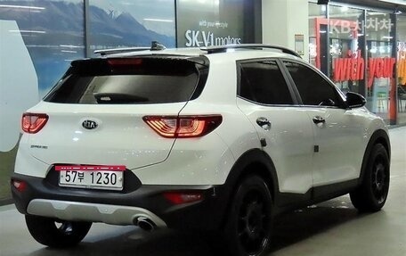 KIA Stonic, 2020 год, 1 550 000 рублей, 4 фотография