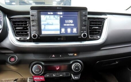 KIA Stonic, 2020 год, 1 500 000 рублей, 14 фотография