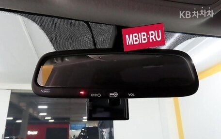KIA Stonic, 2020 год, 1 500 000 рублей, 17 фотография