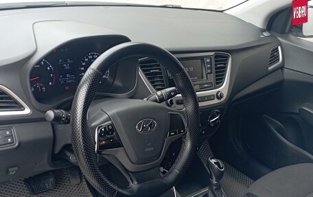 Hyundai Solaris II рестайлинг, 2017 год, 837 000 рублей, 3 фотография
