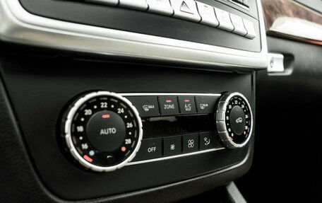 Mercedes-Benz GL-Класс, 2015 год, 3 330 000 рублей, 25 фотография