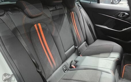 BMW 1 серия, 2020 год, 2 385 000 рублей, 11 фотография