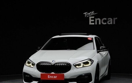 BMW 1 серия, 2020 год, 2 385 000 рублей, 3 фотография