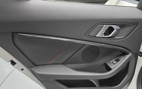 BMW 1 серия, 2020 год, 2 385 000 рублей, 25 фотография