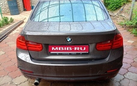 BMW 3 серия, 2014 год, 1 300 000 рублей, 14 фотография