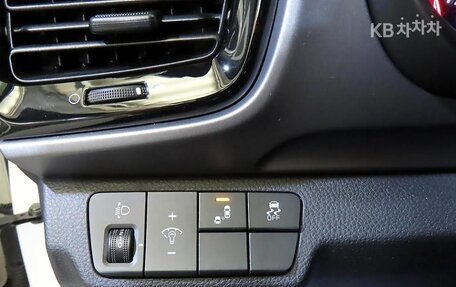 KIA Stonic, 2020 год, 1 520 000 рублей, 14 фотография