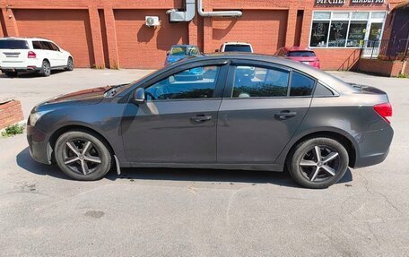 Chevrolet Cruze II, 2014 год, 800 000 рублей, 3 фотография