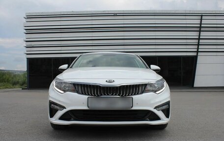 KIA Optima IV, 2018 год, 1 990 000 рублей, 9 фотография