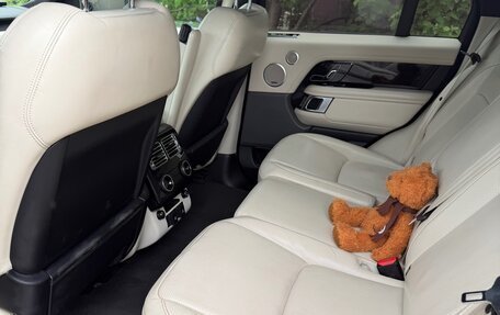 Land Rover Range Rover IV рестайлинг, 2018 год, 5 500 000 рублей, 10 фотография