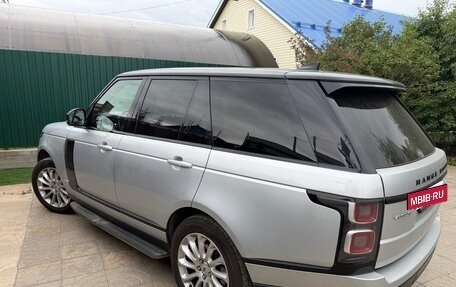 Land Rover Range Rover IV рестайлинг, 2018 год, 5 500 000 рублей, 3 фотография