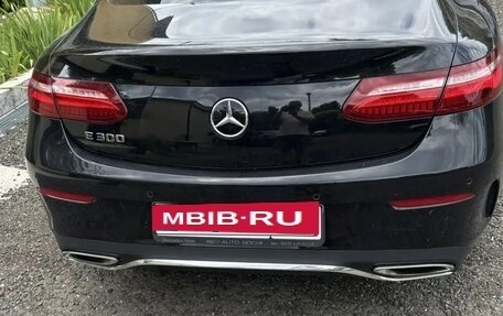 Mercedes-Benz E-Класс, 2019 год, 4 500 000 рублей, 2 фотография