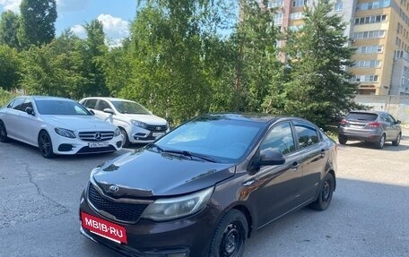 KIA Rio III рестайлинг, 2015 год, 299 000 рублей, 2 фотография