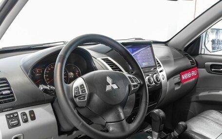 Mitsubishi Pajero Sport II рестайлинг, 2014 год, 1 867 200 рублей, 5 фотография