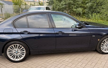 BMW 3 серия, 2011 год, 1 420 000 рублей, 3 фотография