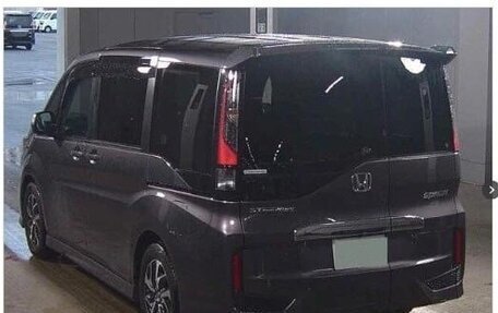 Honda Stepwgn IV, 2021 год, 1 780 000 рублей, 2 фотография
