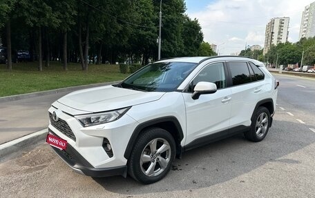 Toyota RAV4, 2021 год, 3 400 000 рублей, 1 фотография