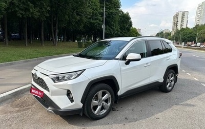 Toyota RAV4, 2021 год, 3 400 000 рублей, 1 фотография