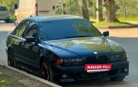 BMW 5 серия, 1997 год, 550 000 рублей, 3 фотография