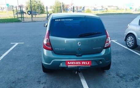 Renault Logan I, 2011 год, 550 000 рублей, 6 фотография