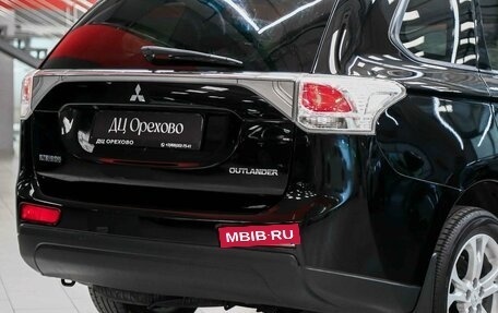 Mitsubishi Outlander III рестайлинг 3, 2013 год, 1 390 000 рублей, 5 фотография