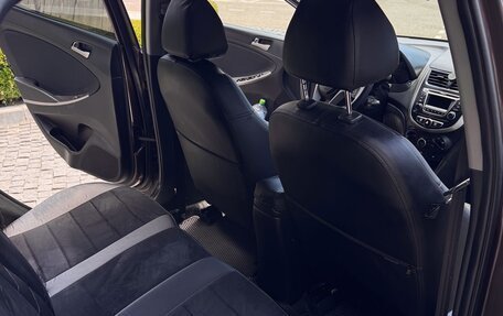 Hyundai Solaris II рестайлинг, 2015 год, 1 149 000 рублей, 14 фотография