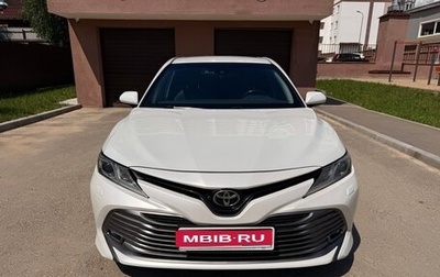Toyota Camry, 2018 год, 2 350 000 рублей, 1 фотография