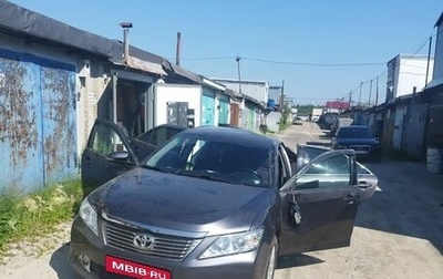 Toyota Camry, 2014 год, 550 000 рублей, 1 фотография