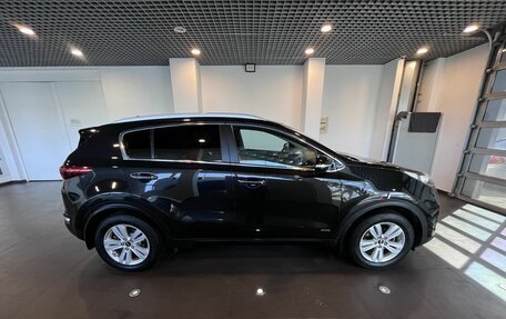 KIA Sportage IV рестайлинг, 2018 год, 2 380 000 рублей, 2 фотография