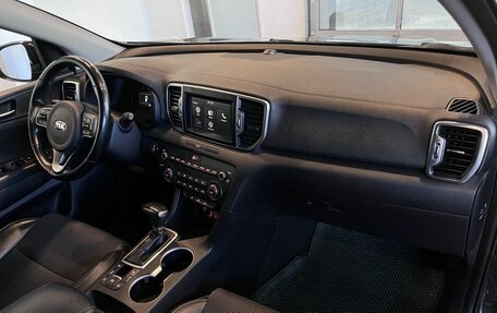 KIA Sportage IV рестайлинг, 2018 год, 2 380 000 рублей, 11 фотография