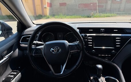 Toyota Camry, 2018 год, 2 350 000 рублей, 23 фотография