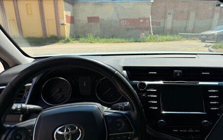 Toyota Camry, 2018 год, 2 350 000 рублей, 32 фотография