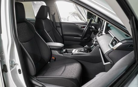 Toyota RAV4, 2020 год, 3 929 000 рублей, 7 фотография