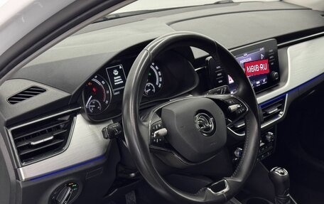 Skoda Rapid II, 2021 год, 1 750 000 рублей, 19 фотография