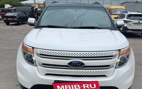 Ford Explorer VI, 2013 год, 1 750 000 рублей, 4 фотография