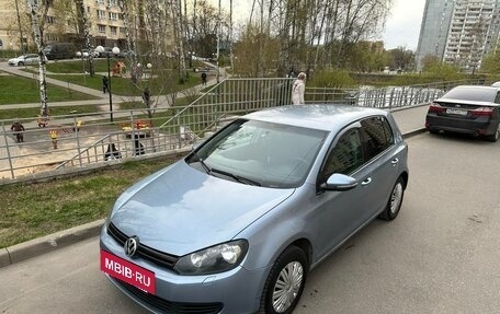 Volkswagen Golf VI, 2010 год, 600 000 рублей, 2 фотография